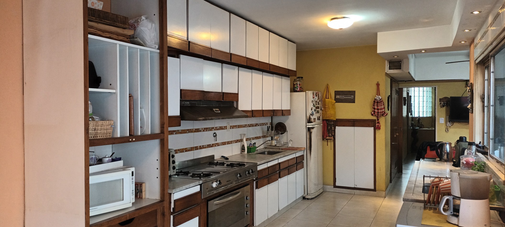 Casa en venta de 5 ambientes en Villa Urquiza con parque y pileta sobre lote propio 