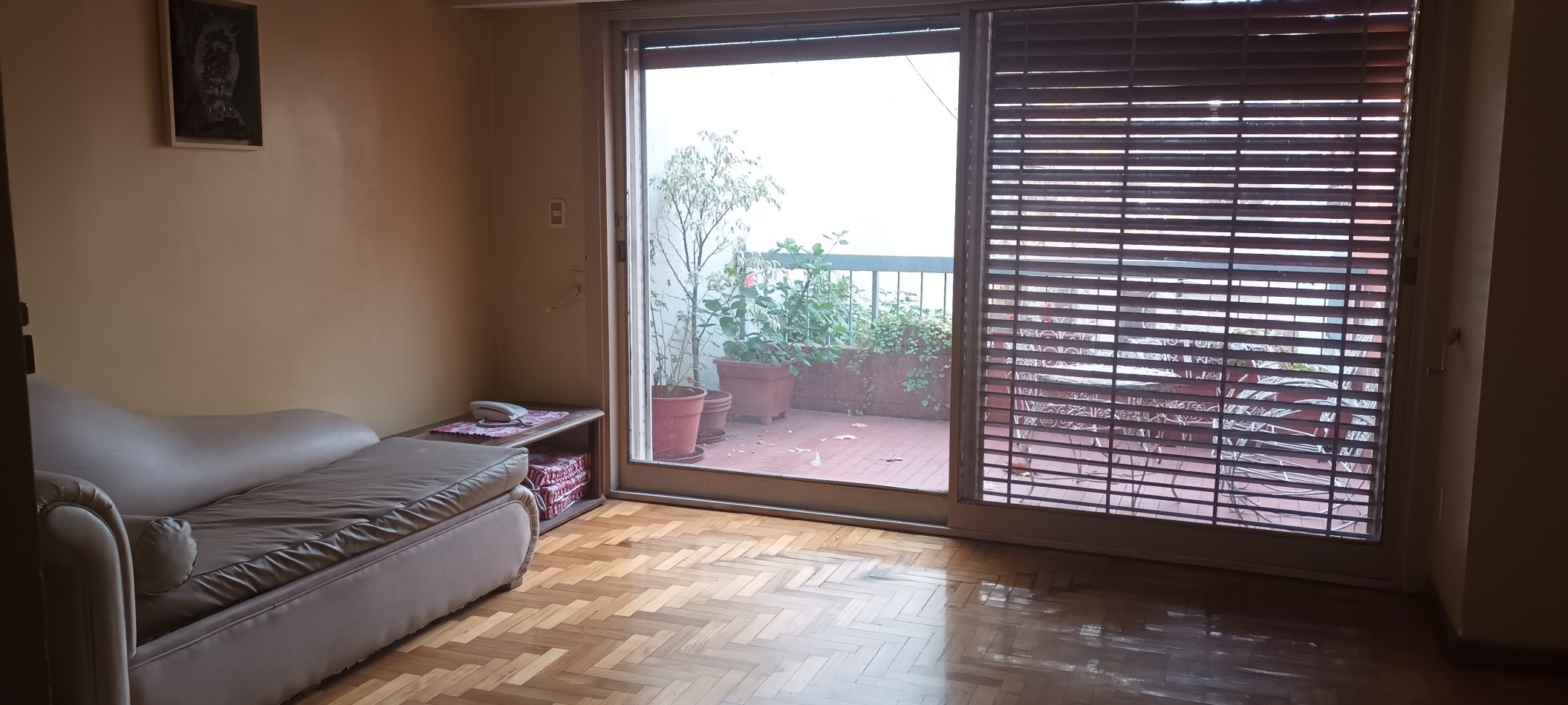 Casa en venta de 5 ambientes en Villa Urquiza con parque y pileta sobre lote propio 