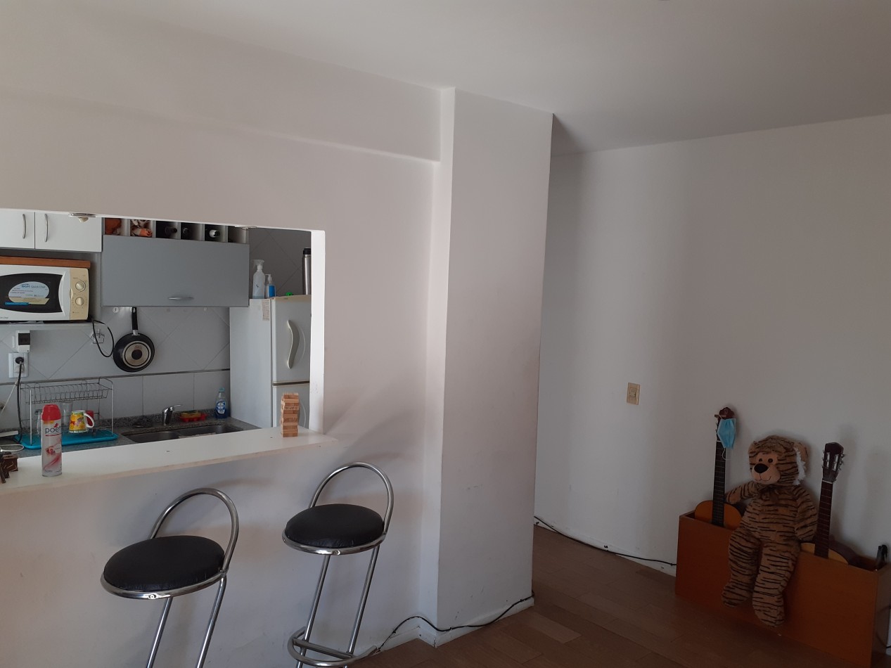 DEPARTAMENTO EN VENTA DE 3 AMBIENTES EN LAS CAÑITAS. PISO ALTO Y LUMINOSO APTO CREDITO