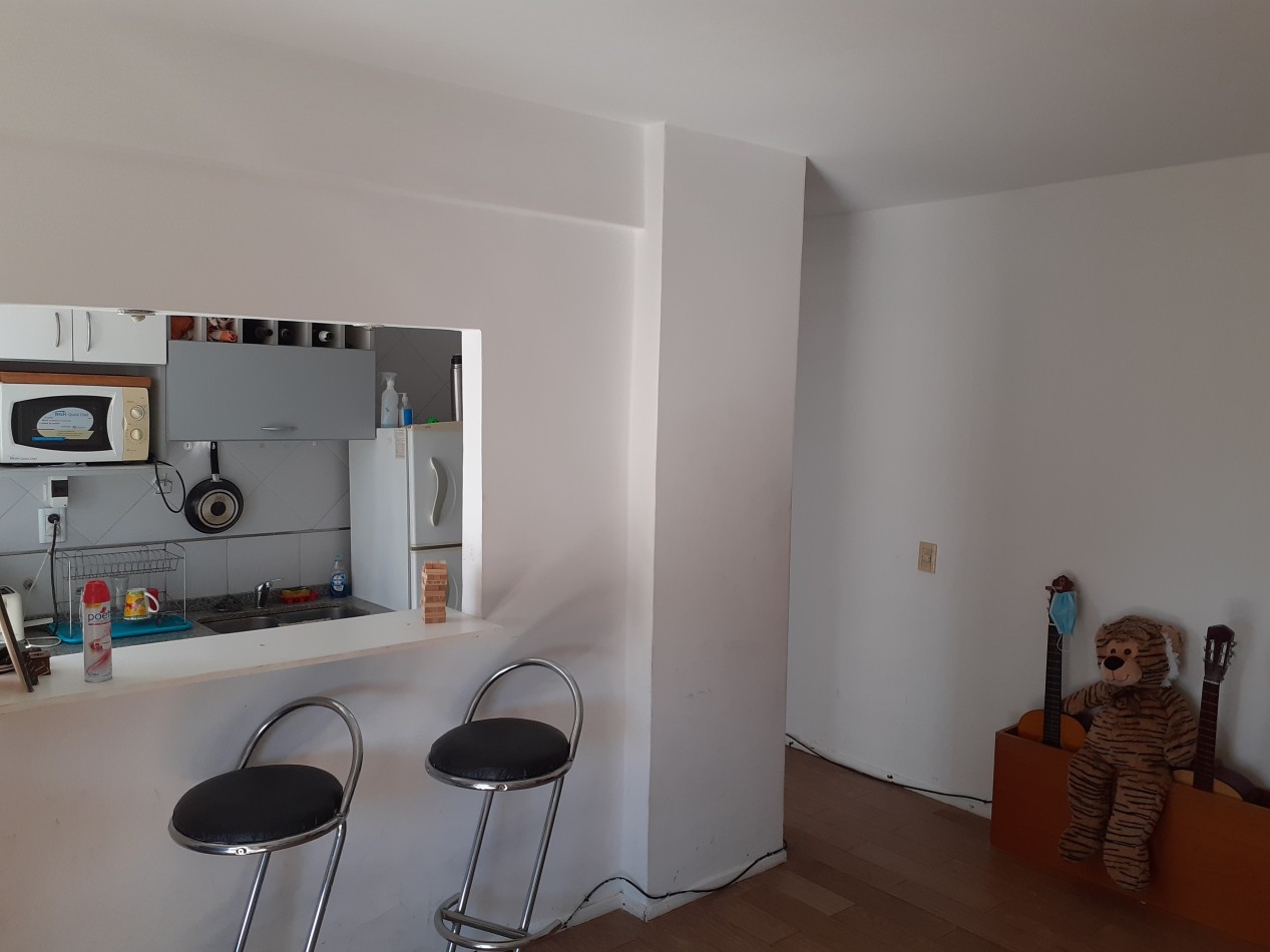 DEPARTAMENTO EN VENTA DE 3 AMBIENTES EN LAS CAÑITAS. PISO ALTO Y LUMINOSO APTO CREDITO