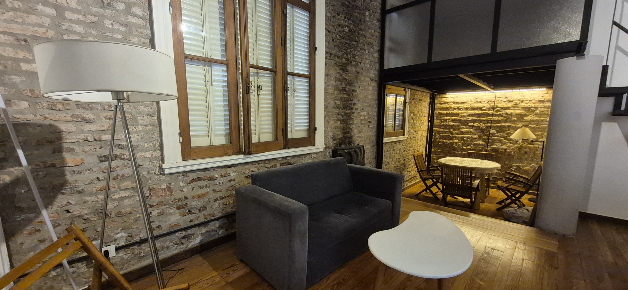 DEPARTAMENTO EN VENTA DE 4 AMBIENTES CON ESCRITORIO EN FAMOSO PASAJE GENERAL PAZ BARRIO COLEGIALES