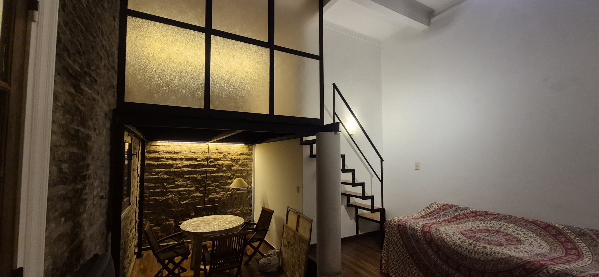 DEPARTAMENTO EN VENTA DE 4 AMBIENTES CON ESCRITORIO EN FAMOSO PASAJE GENERAL PAZ BARRIO COLEGIALES