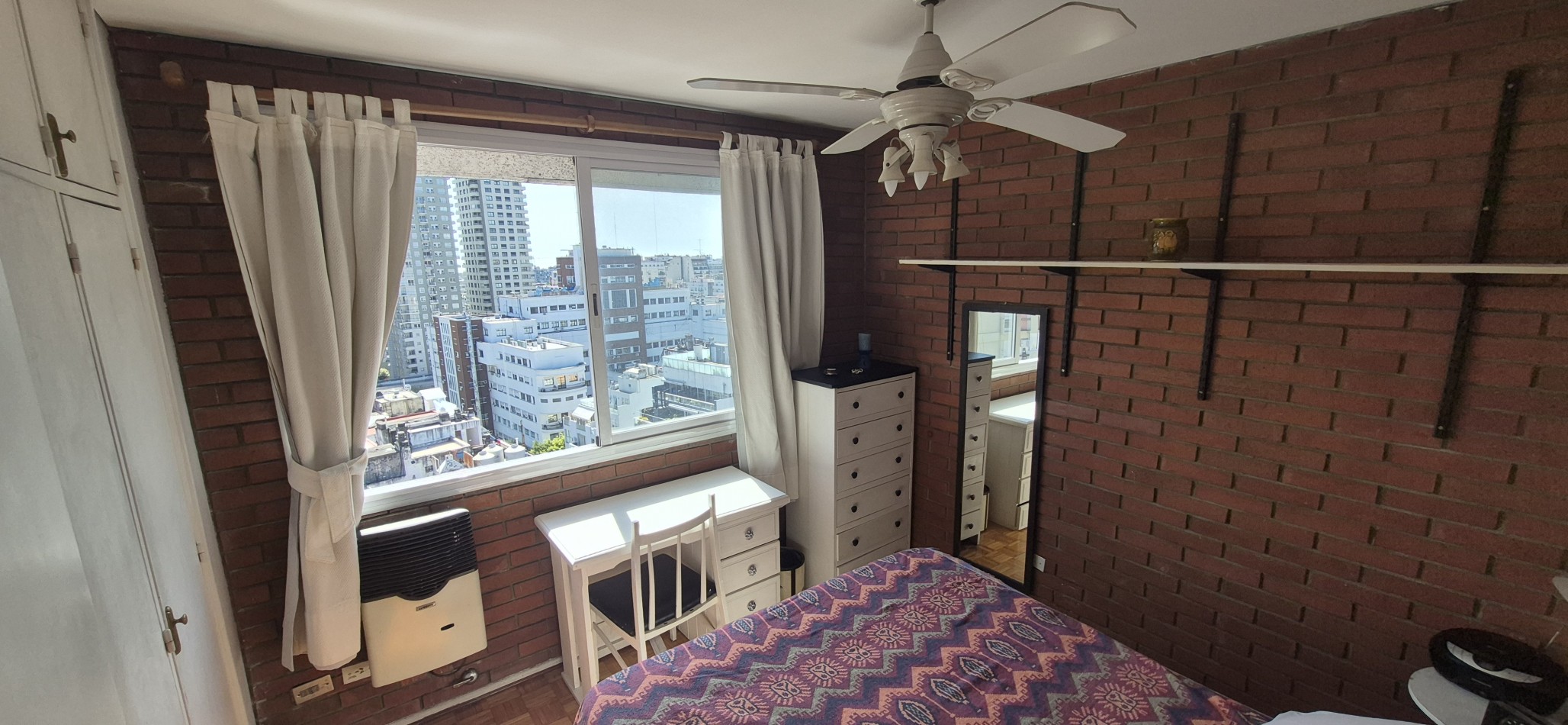 EXCLUSIVO DUPLEX EN VENTA FRENTE AL PARQUE LAS HERAS - PALERMO DE 4 AMB CON ESCRITORIO  Y COCHERA 
