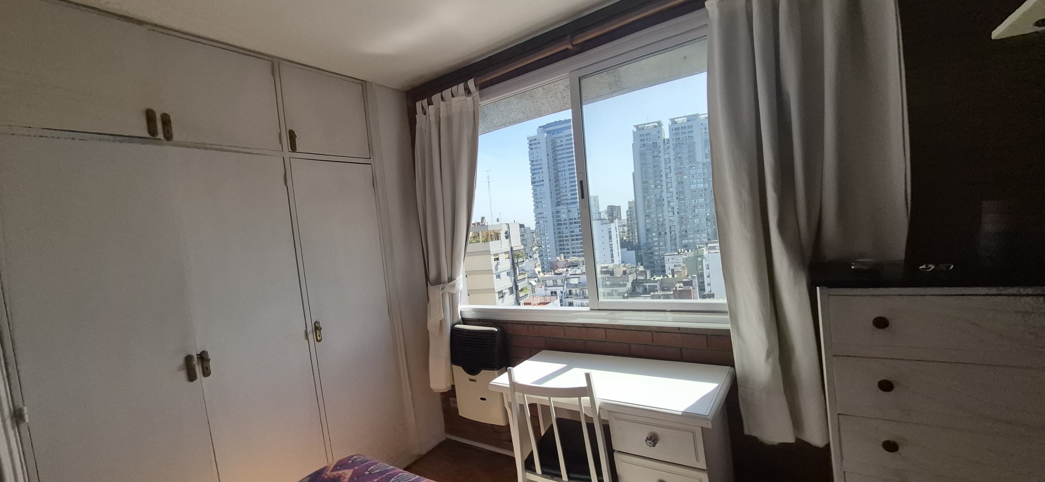 EXCLUSIVO DUPLEX EN VENTA FRENTE AL PARQUE LAS HERAS - PALERMO DE 4 AMB CON ESCRITORIO  Y COCHERA 