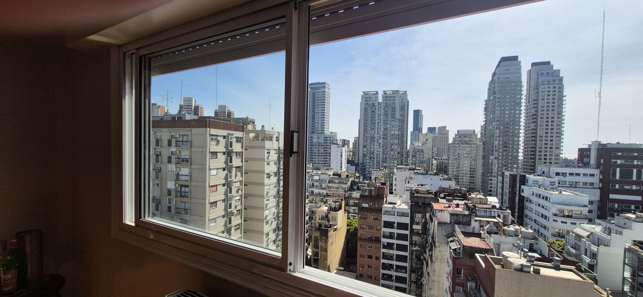 EXCLUSIVO DUPLEX EN VENTA FRENTE AL PARQUE LAS HERAS - PALERMO DE 4 AMB CON ESCRITORIO  Y COCHERA 
