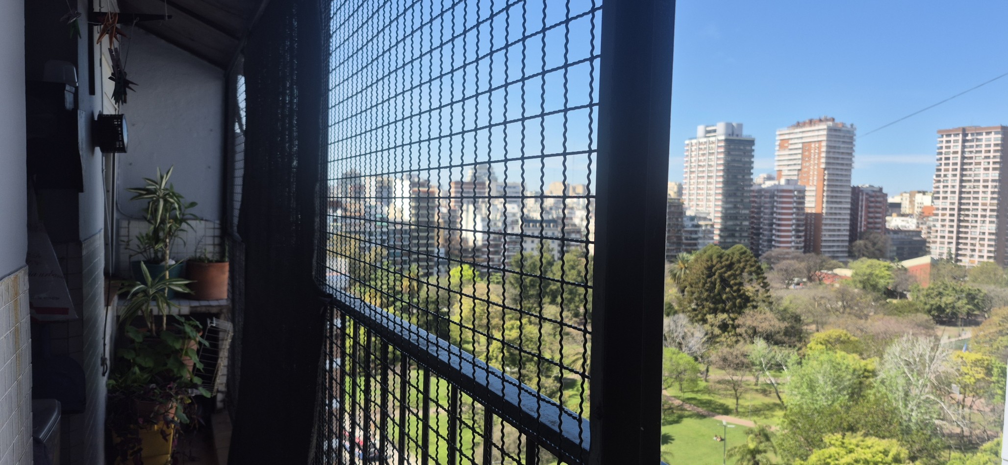 EXCLUSIVO DUPLEX EN VENTA FRENTE AL PARQUE LAS HERAS - PALERMO DE 4 AMB CON ESCRITORIO  Y COCHERA 