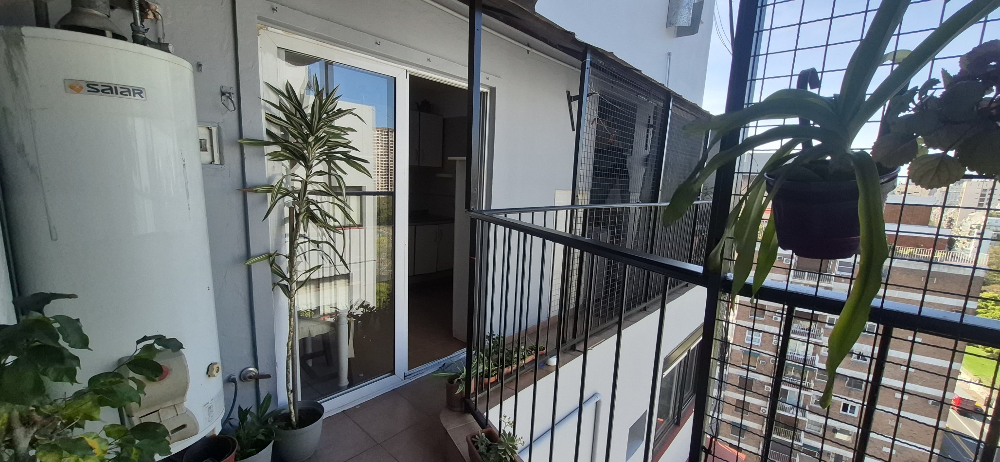 EXCLUSIVO DUPLEX EN VENTA FRENTE AL PARQUE LAS HERAS - PALERMO DE 4 AMB CON ESCRITORIO  Y COCHERA 