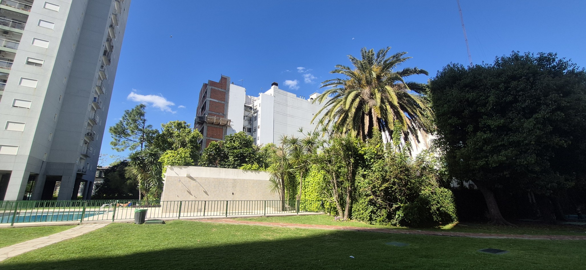 ESPECTACULAR DEPARTAMENTO DE 2 AMBIENTES AMPLIOS EN VENTA EN COGHLAN PISO ALTO SUPER LUMINOSO