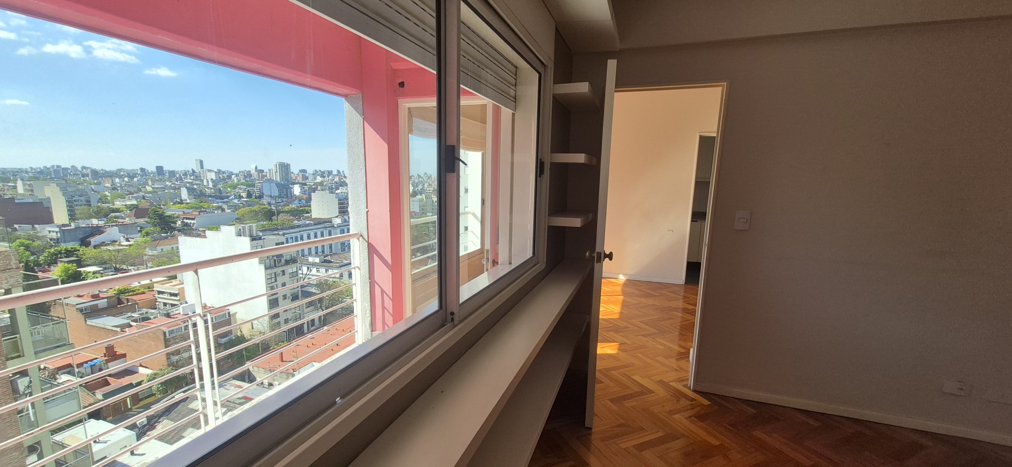 ESPECTACULAR DEPARTAMENTO DE 2 AMBIENTES AMPLIOS EN VENTA EN COGHLAN PISO ALTO SUPER LUMINOSO