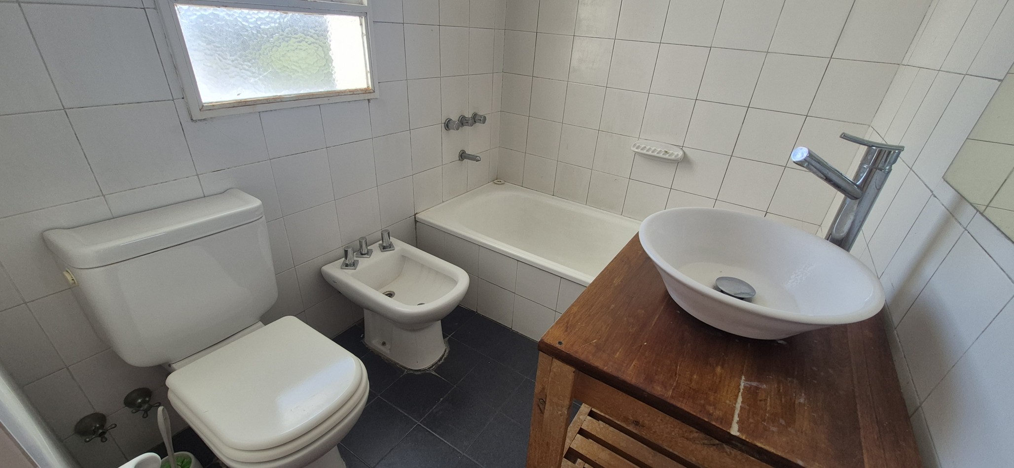 ESPECTACULAR DEPARTAMENTO DE 2 AMBIENTES AMPLIOS EN VENTA EN COGHLAN PISO ALTO SUPER LUMINOSO