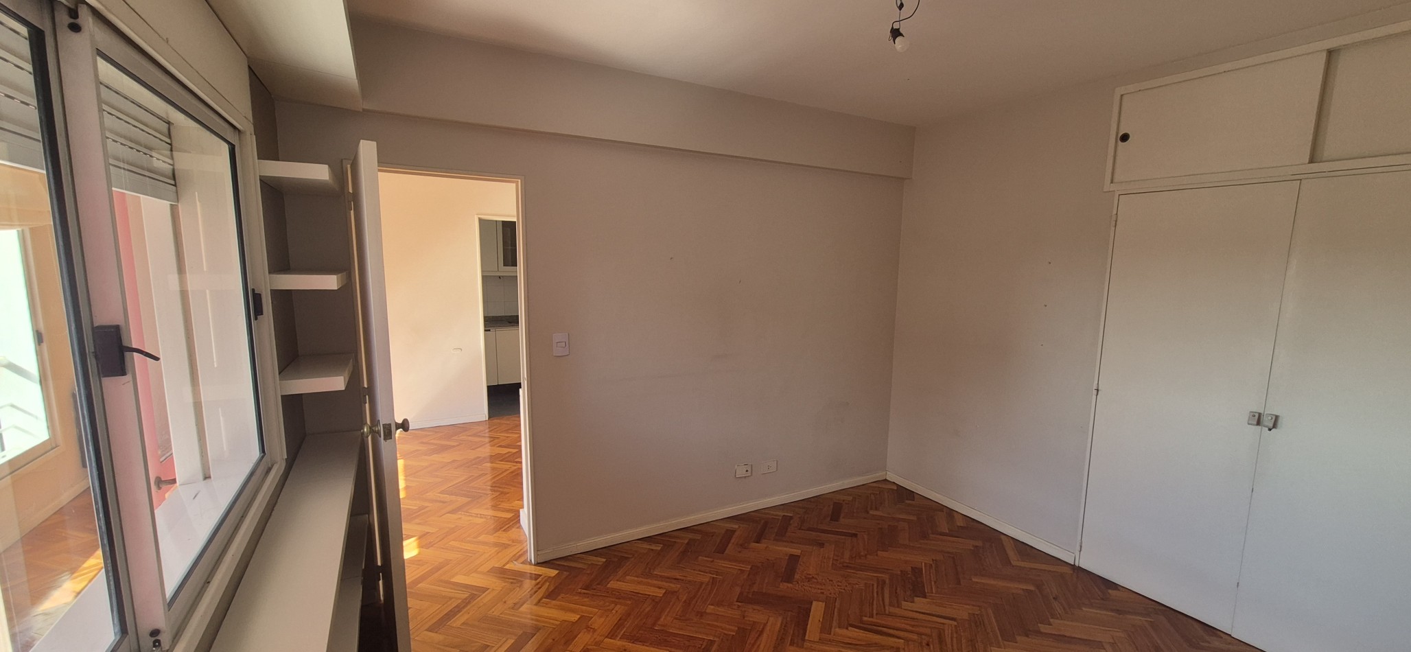 ESPECTACULAR DEPARTAMENTO DE 2 AMBIENTES AMPLIOS EN VENTA EN COGHLAN PISO ALTO SUPER LUMINOSO