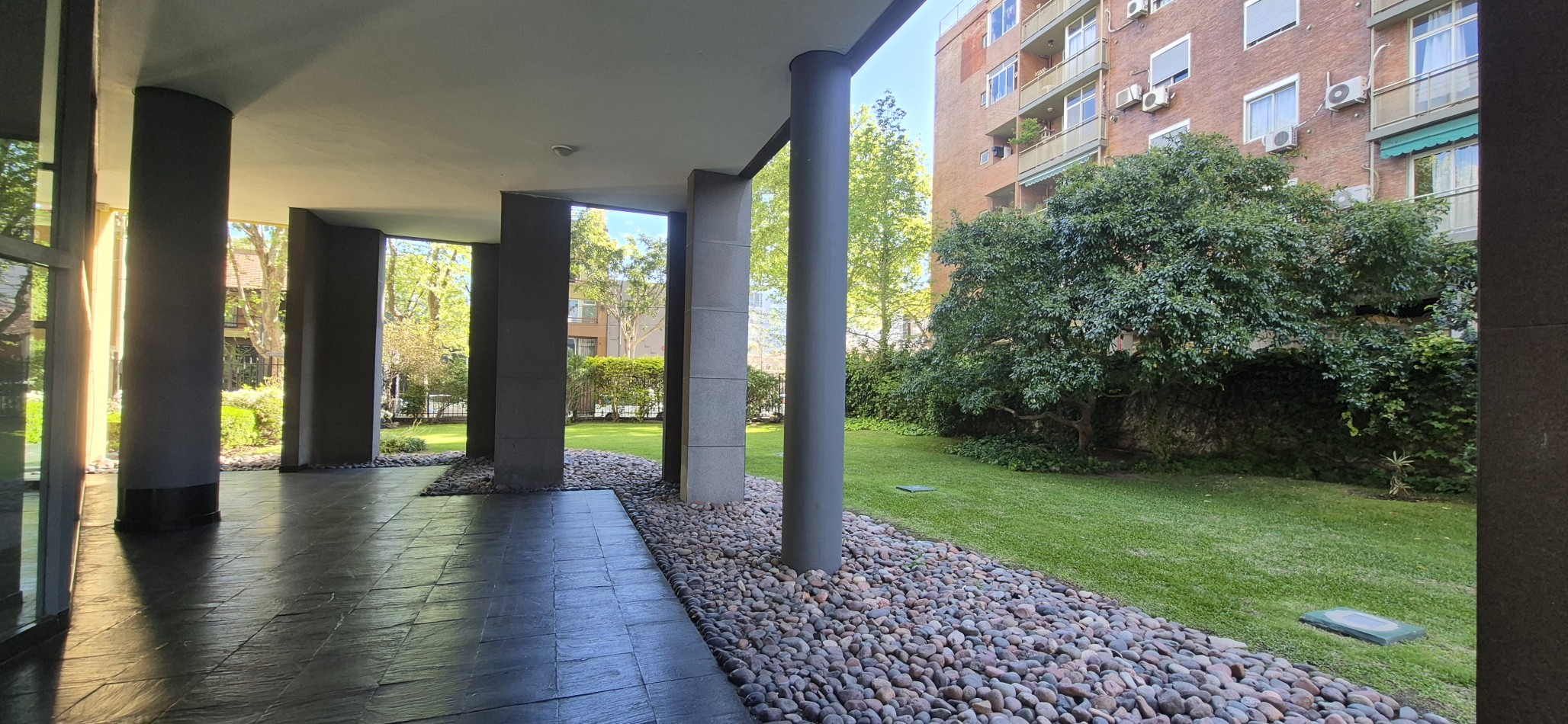 ESPECTACULAR DEPARTAMENTO DE 2 AMBIENTES AMPLIOS EN VENTA EN COGHLAN PISO ALTO SUPER LUMINOSO