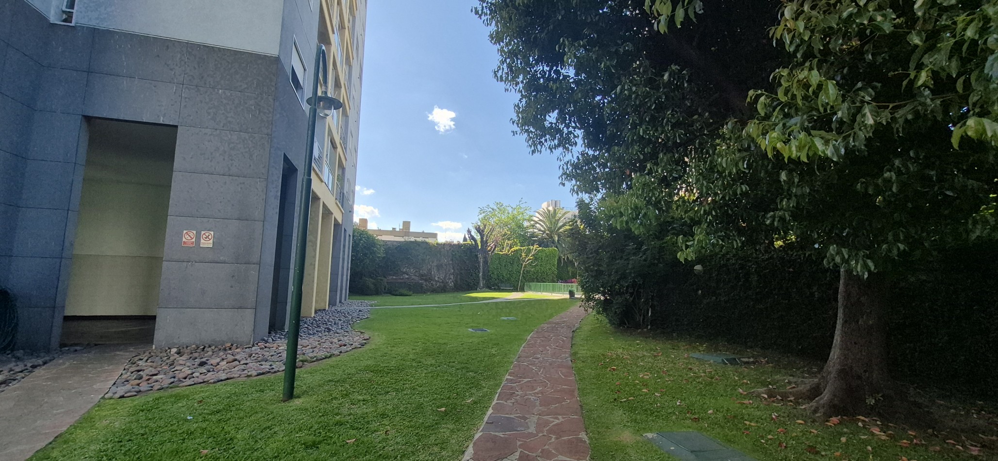 ESPECTACULAR DEPARTAMENTO DE 2 AMBIENTES AMPLIOS EN VENTA EN COGHLAN PISO ALTO SUPER LUMINOSO