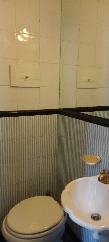 DEPARTAMENTO EN VENTA DE 4 AMBIENTES CON ESCRITORIO EN FAMOSO PASAJE GENERAL PAZ BARRIO COLEGIALES