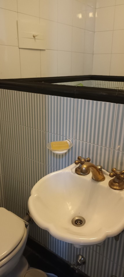 DEPARTAMENTO EN VENTA DE 4 AMBIENTES CON ESCRITORIO EN FAMOSO PASAJE GENERAL PAZ BARRIO COLEGIALES