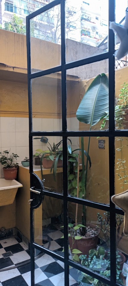 DEPARTAMENTO EN VENTA DE 4 AMBIENTES CON ESCRITORIO EN FAMOSO PASAJE GENERAL PAZ BARRIO COLEGIALES