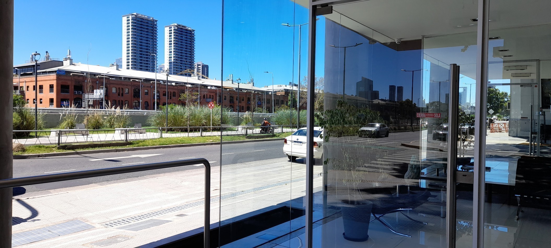 OFICINA EN VENTA EN SAN TELMO FRENTE A PUERTO MADERO PISO ALTO LUMINOSO
