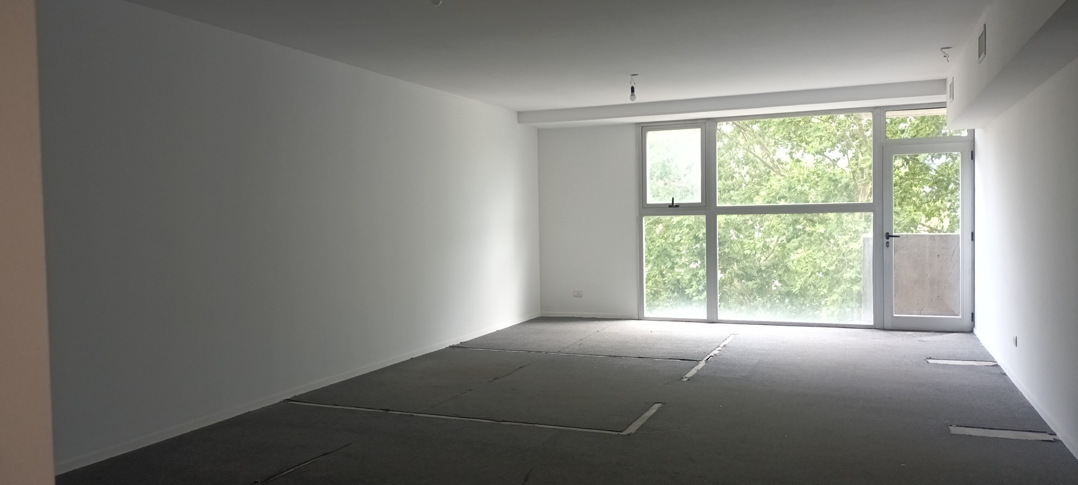 OFICINA EN VENTA EN SAN TELMO FRENTE A PUERTO MADERO PISO ALTO LUMINOSO