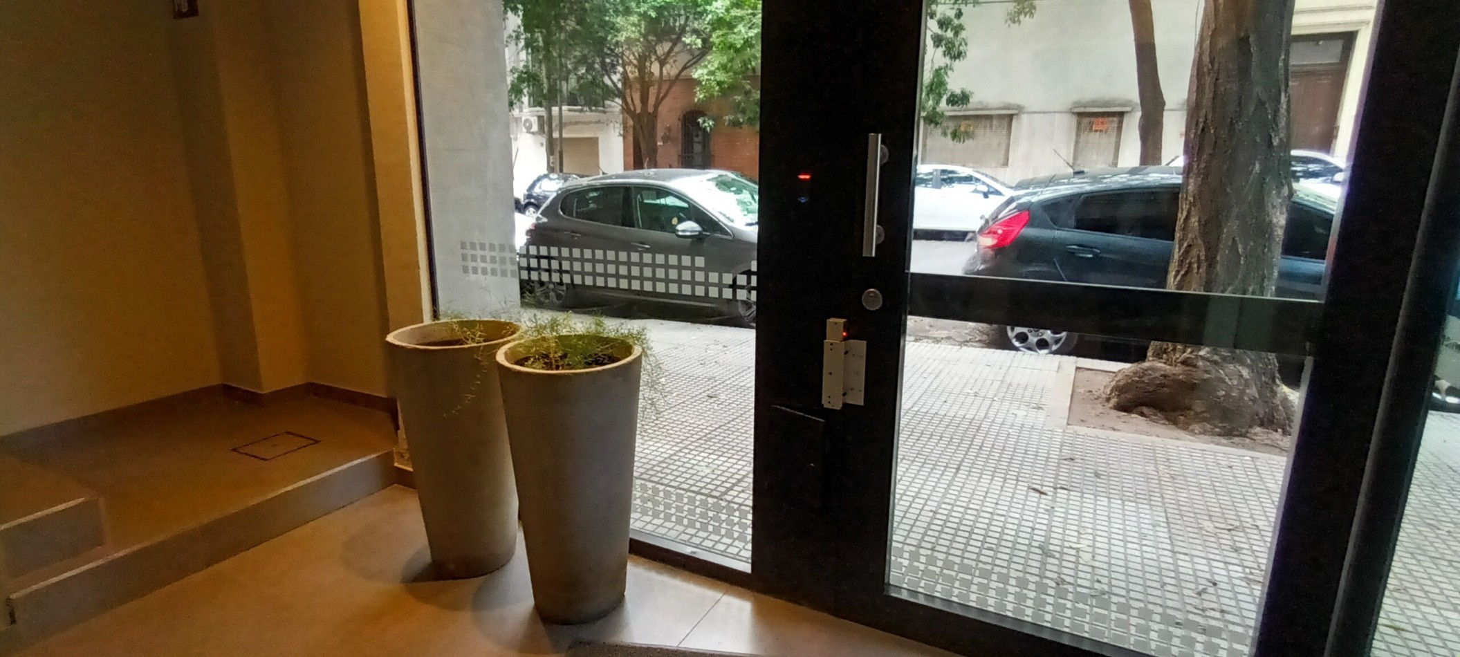 DEPARTAMENTO MONOAMBIENTE LUMINOSO EN VENTA EN CABALLITO,  PARQUE CENTENARIO . EDIFICIO MODERNO 