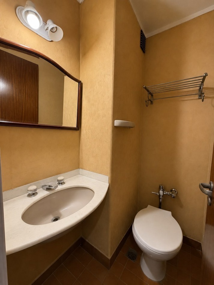 EXCELENTE DEPARTAMENTO EN VENTA - RECOLETA - 4 AMB CON ESCRITORIO, DEPENDENCIAS, COCHERA Y BAULERA