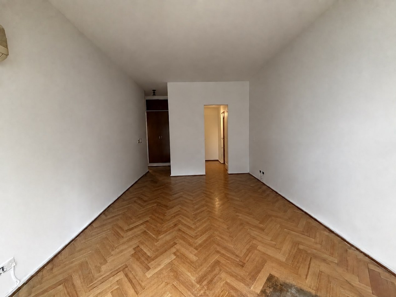 EXCELENTE DEPARTAMENTO EN VENTA - RECOLETA - 4 AMB CON ESCRITORIO, DEPENDENCIAS, COCHERA Y BAULERA