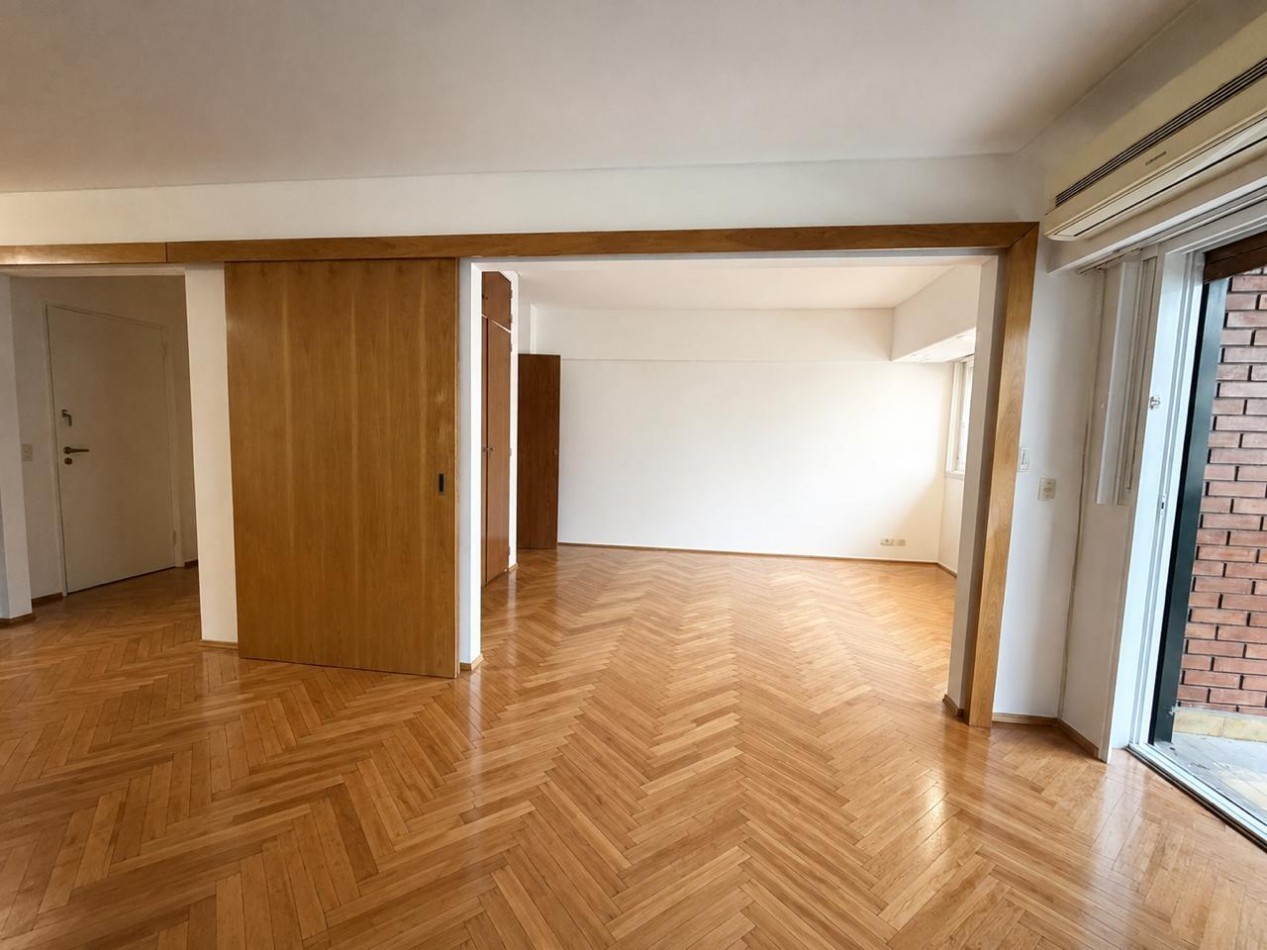 EXCELENTE DEPARTAMENTO EN VENTA - RECOLETA - 4 AMB CON ESCRITORIO, DEPENDENCIAS, COCHERA Y BAULERA