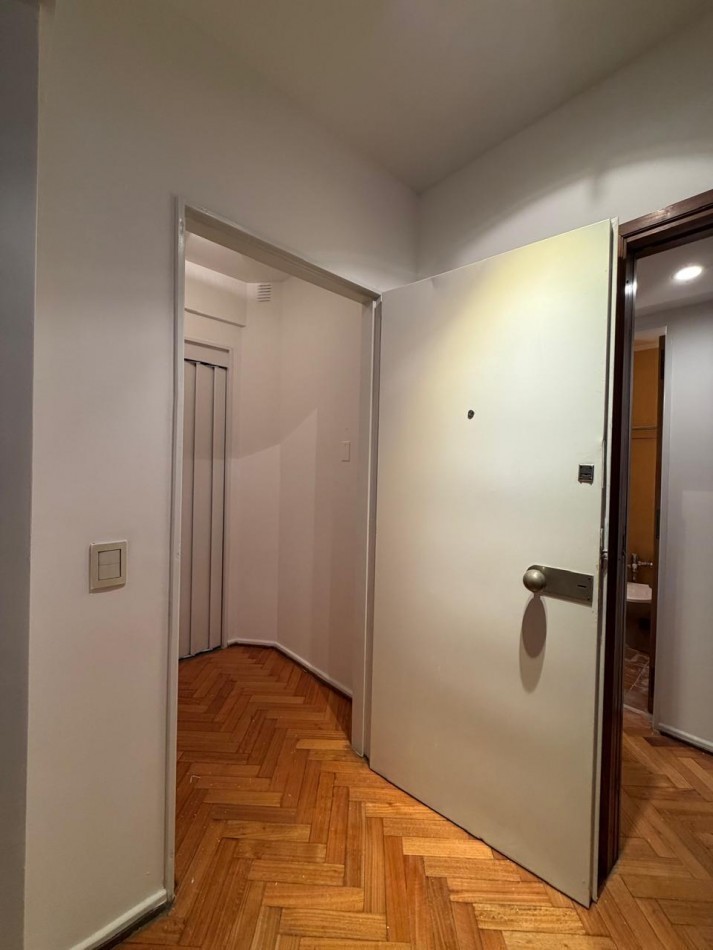 EXCELENTE DEPARTAMENTO EN VENTA - RECOLETA - 4 AMB CON ESCRITORIO, DEPENDENCIAS, COCHERA Y BAULERA
