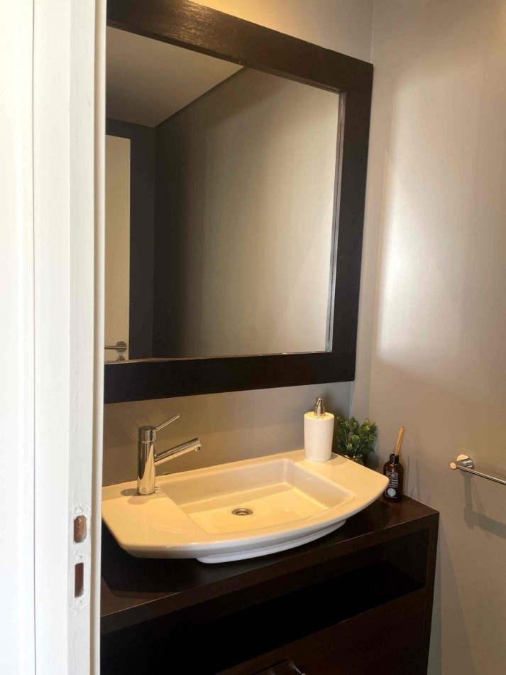 EXCLUSIVO DEPARTAMENTO DE 2 AMBIENTES VISTA ABIERTA MUY AMPLIO EN PALERMO HOLLYWOOD CON COCHERA