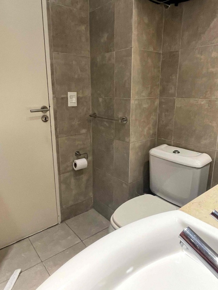 EXCLUSIVO DEPARTAMENTO DE 2 AMBIENTES VISTA ABIERTA MUY AMPLIO EN PALERMO HOLLYWOOD CON COCHERA