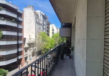 DEPARTAMENTO EN VENTA DE 3 AMBIENTES CON DEPENDENCIAS, TOILETTE Y BALCON UBICADO EN RECOLETA BARRIO NORTE